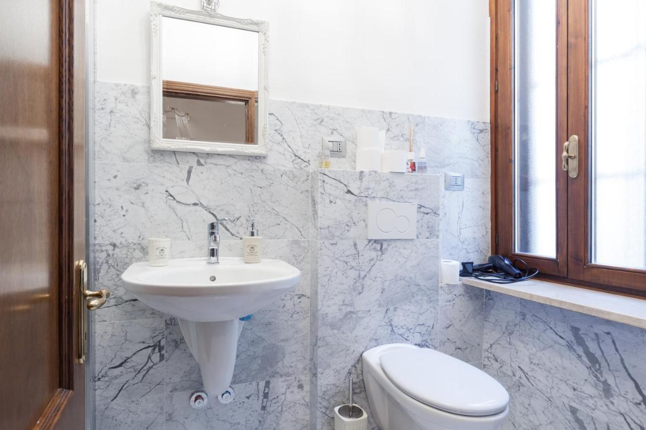 Residenza Principe Amedeo City Center Free Parking Verona Exteriör bild